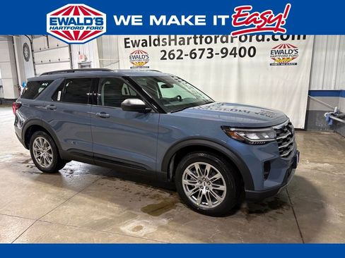 New 2026 Ford Explorer Active w/ Active Comfort Package AWD/4WD image 1