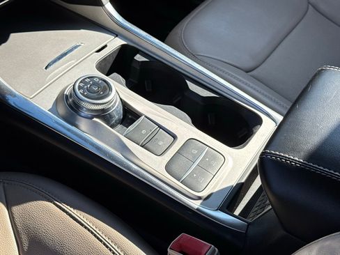 Used 2023 Ford Explorer Limited w/ Equipment Group 301A image 22