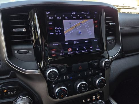 Used 2019 RAM 1500 Laramie RWD image 10