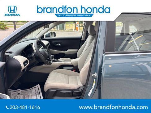 Used 2025 Honda HR-V LX image 21