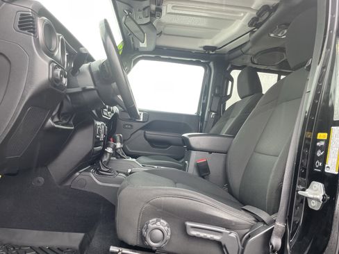 Used 2022 Jeep Wrangler Unlimited Sport image 12