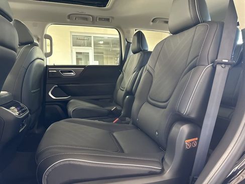 New 2026 INFINITI QX80 Luxe w/ Cargo Package AWD/4WD image 30