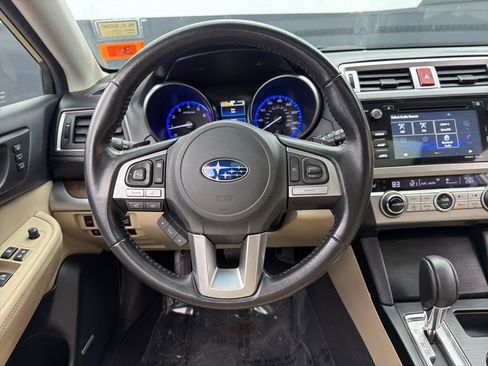 Used 2016 Subaru Outback 2.5i Limited image 8