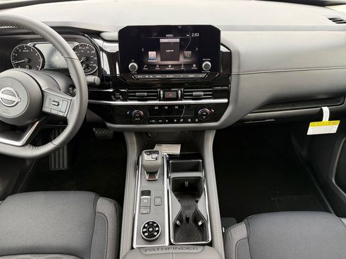 New 2025 Nissan Pathfinder SV w/ SV Premium Package image 11