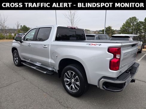 Used 2022 Chevrolet Silverado 1500 LT w/ Safety Package image 5