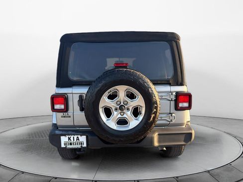 Used 2021 Jeep Wrangler Unlimited Sport AWD/4WD image 6