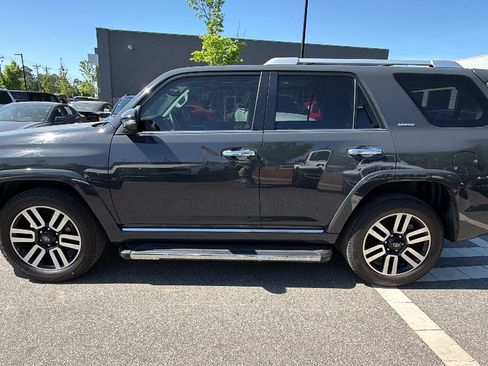 Used 2024 Toyota 4Runner Limited image 11