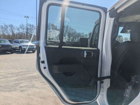 New 2026 Jeep Gladiator Sport AWD/4WD image 29