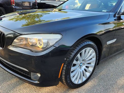 Used 2011 BMW 750Li xDrive AWD/4WD image 8