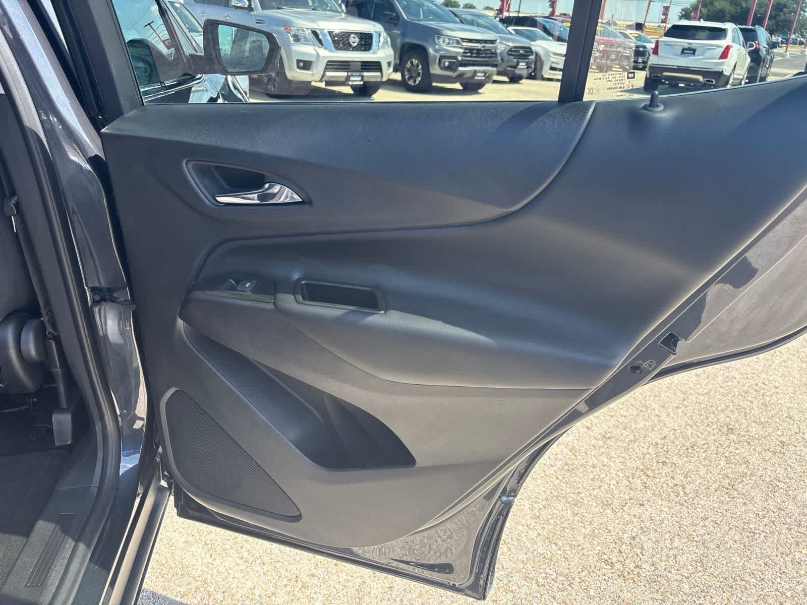 Used 2023 Chevrolet Equinox LT AWD/4WD image 11