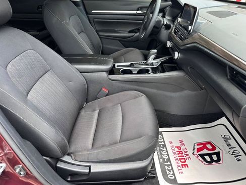Used 2023 Nissan Altima 2.5 SV FWD image 21