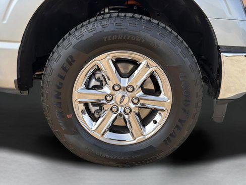 Used 2025 Ford F150 XLT w/ Equipment Group 301A Standard AWD/4WD image 9