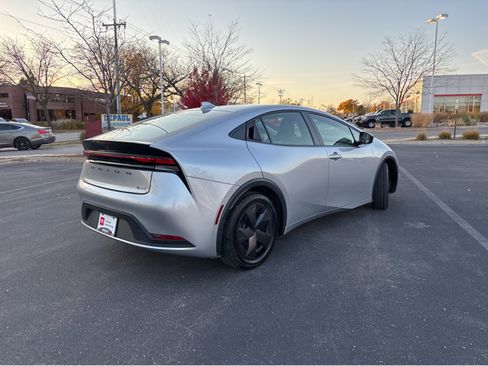 Used 2024 Toyota Prius LE image 20