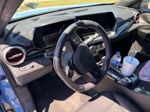 Used 2024 Chevrolet Trax RS image 13