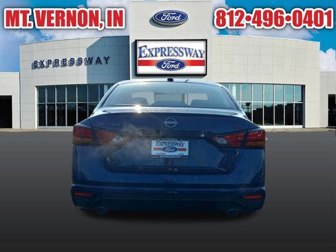 Used 2024 Nissan Altima 2.5 SR image 7