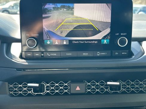 Used 2025 Honda Accord SE image 31