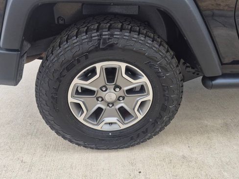 Used 2009 Jeep Wrangler X w/ Black Appearance Group AWD/4WD image 26