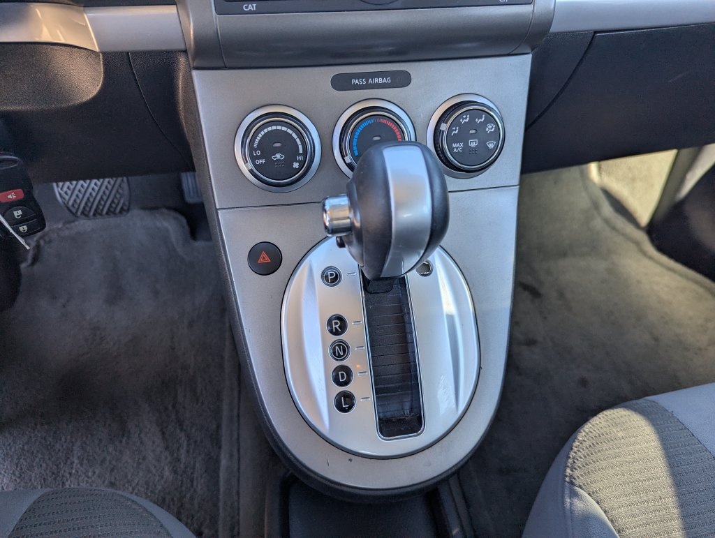Used 2012 Nissan Sentra 2.0 S FWD image 15