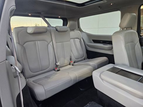 Used 2022 Jeep Grand Wagoneer Series I image 18