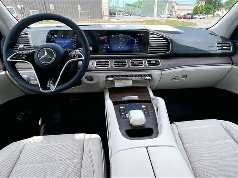 New 2026 Mercedes-Benz GLE 450 4MATIC image 4