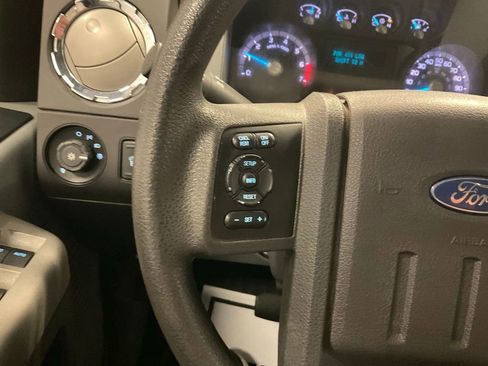 Used 2013 Ford F250 XLT w/ XLT Value Pkg image 16