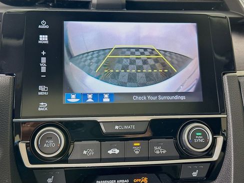 Used 2018 Honda Civic Touring image 13