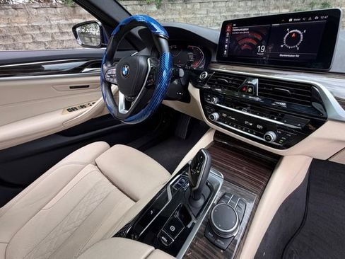 Used 2021 BMW 530i xDrive w/ Convenience Package AWD/4WD image 27
