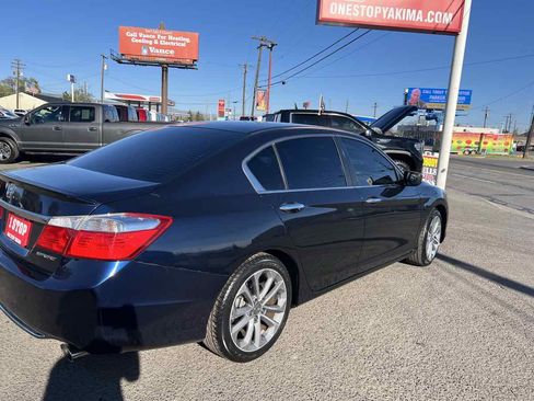 Used 2015 Honda Accord Sport image 5