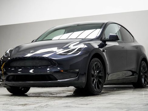 Used 2024 Tesla Model Y Long Range image 8