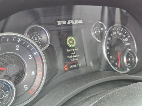 Used 2024 RAM 2500 Big Horn w/ Off Road Package AWD/4WD image 8