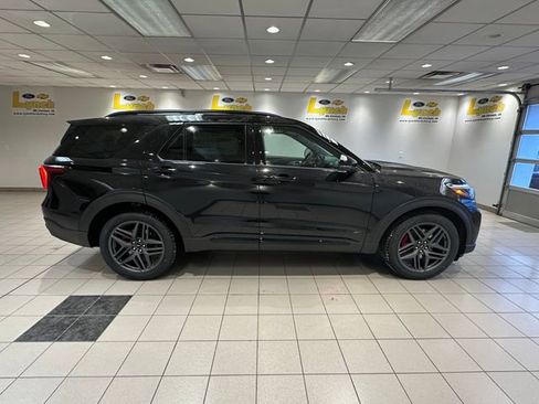 New 2026 Ford Explorer ST w/ Sun And Sound Package image 3