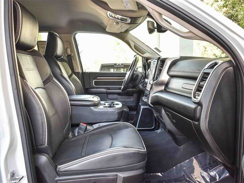 Used 2024 RAM 2500 Laramie image 17