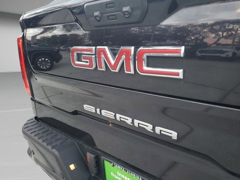 Used 2024 GMC Sierra 1500 AT4 w/ Technology Package image 7