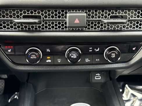 Used 2025 Honda HR-V Sport image 6