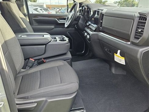 New 2026 GMC Sierra 2500 SLE w/ SLE Value Package; image 15