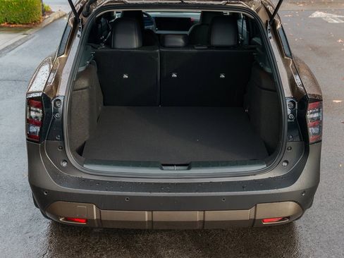 New 2026 Nissan Kicks SR w/ Cold Weather Package image 7