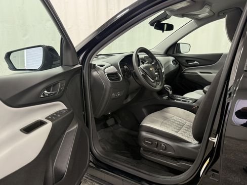 Certified 2024 Chevrolet Equinox LS w/ LS Convenience Package image 10