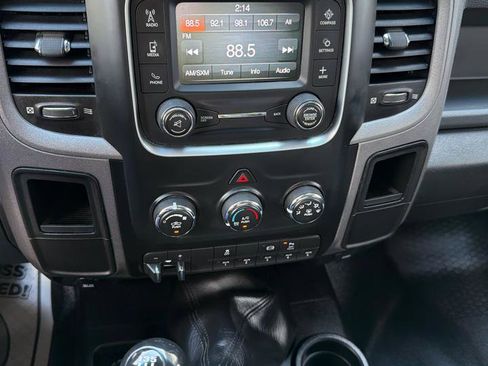 Used 2017 RAM 3500 Tradesman w/ Chrome Appearance Group AWD/4WD image 12