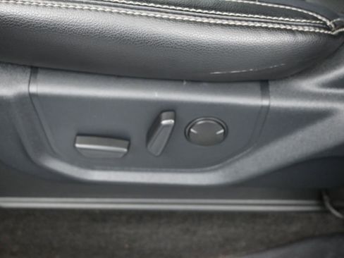 Used 2019 Ford F150 Lariat w/ Equipment Group 501A Mid AWD/4WD image 15