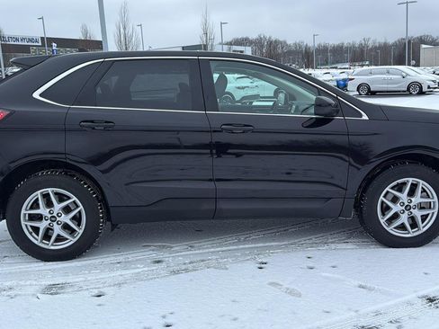 Used 2023 Ford Edge SEL image 4