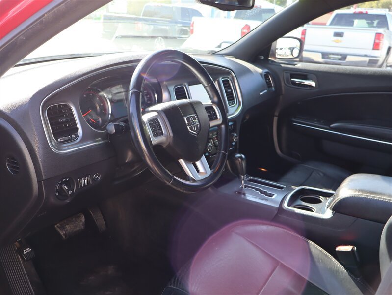 Used 2013 Dodge Charger R/T RWD image 5