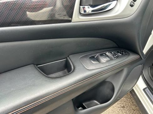 Used 2019 Nissan Pathfinder SL AWD/4WD image 30