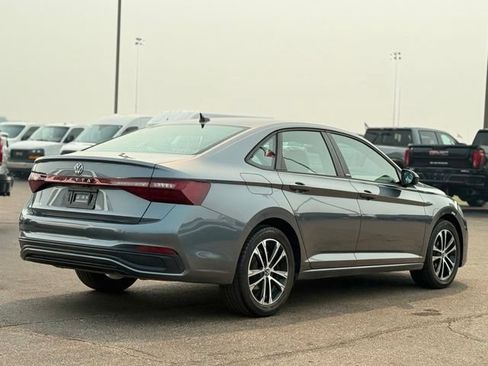 Used 2025 Volkswagen Jetta Sport FWD image 32