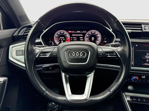 Used 2020 Audi Q3 2.0T Premium Plus w/ Premium Plus Package AWD/4WD image 19