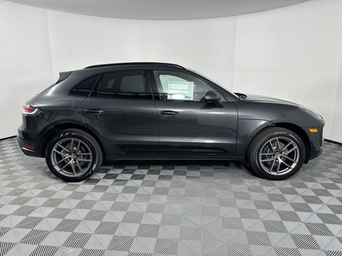 Certified 2025 Porsche Macan image 8