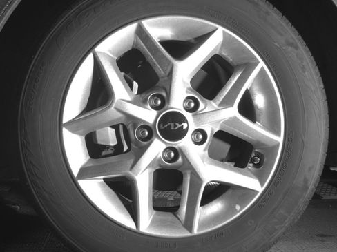 Used 2025 Kia Soul LX w/ LX Technology Package image 11