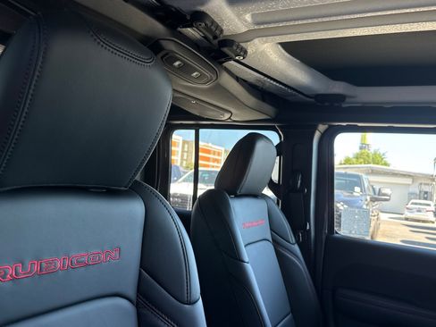 New 2026 Jeep Wrangler Unlimited Rubicon AWD/4WD image 15