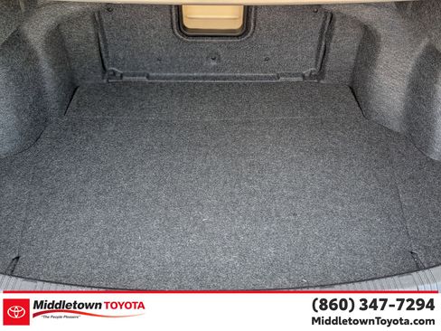 Certified 2017 Toyota Avalon XLE Premium image 34