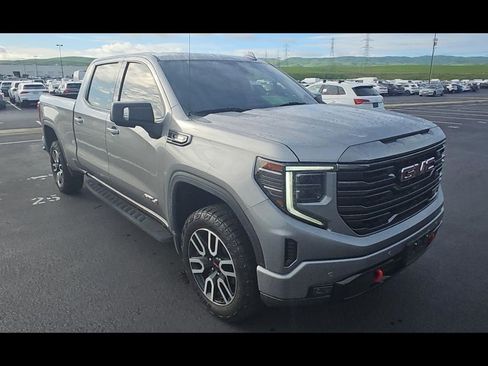 Used 2023 GMC Sierra 1500 AT4 w/ AT4 Premium Package AWD/4WD image 2