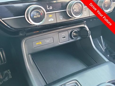 Used 2023 Honda Civic Sport image 12